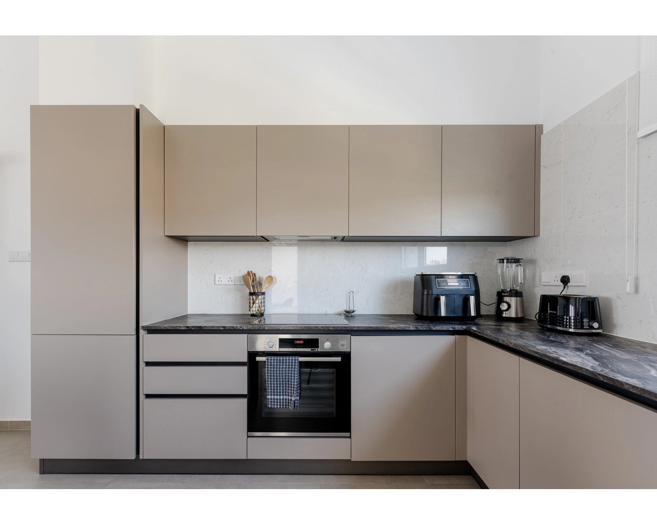 2 Bedroom Apartment for Sale in Potamos Germasogeias, Limassol District
