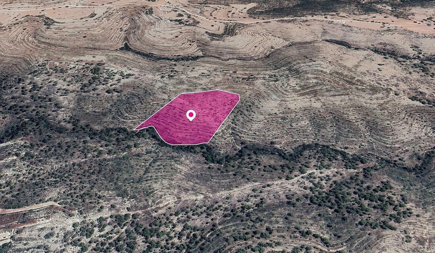 38,462m² Plot for Sale in Agios Therapon, Limassol District