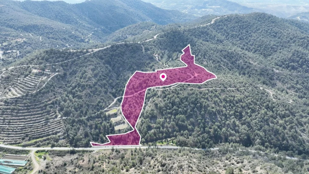 88,660m² Plot for Sale in Louvaras, Limassol District