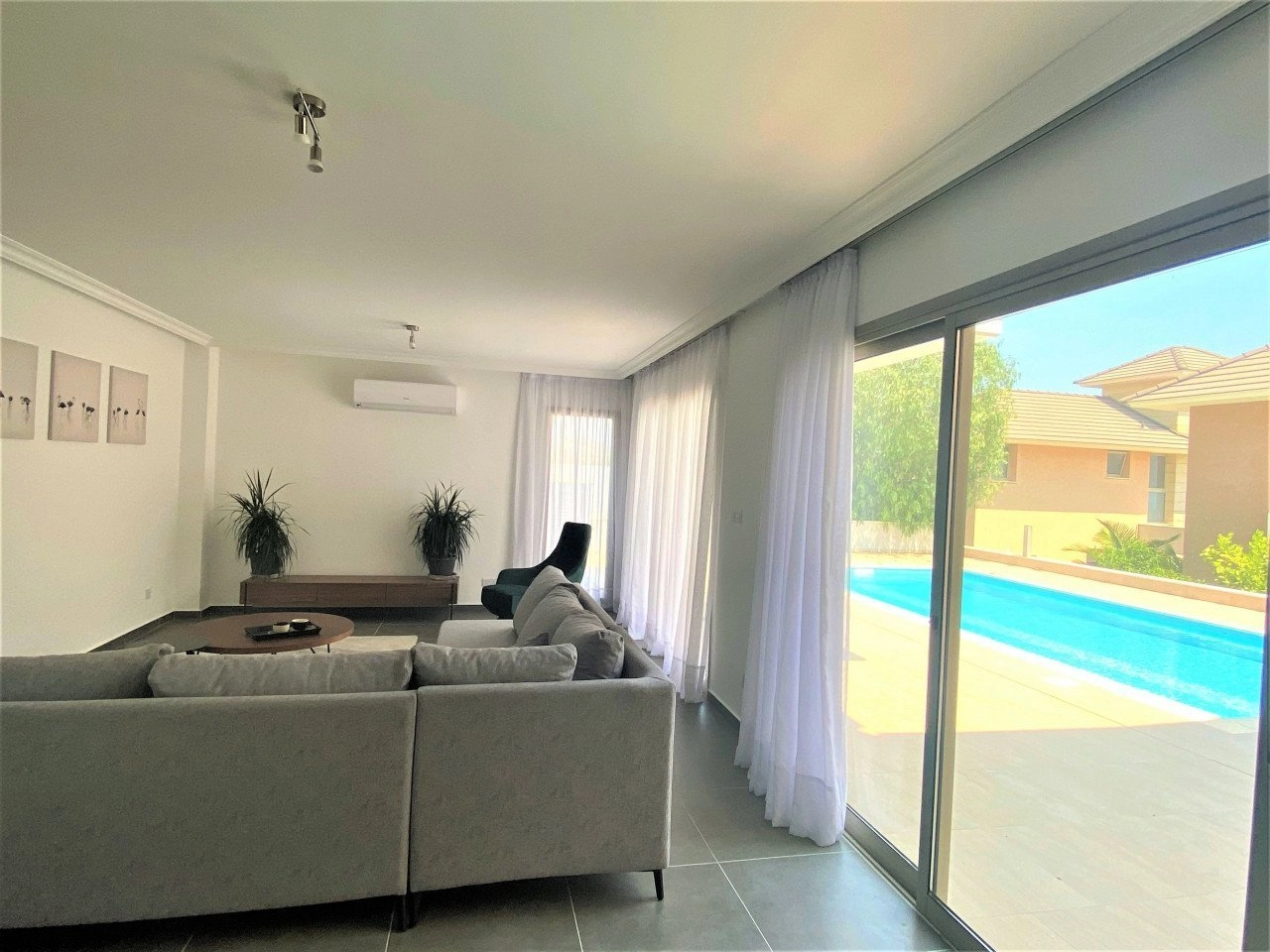 4 Bedroom House for Sale in Agios Tychonas, Limassol District