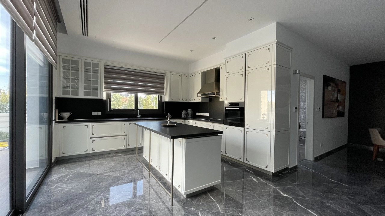 5 Bedroom House for Sale in Limassol District