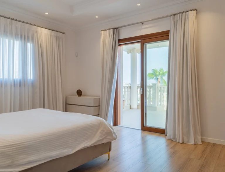 6+ Bedroom House for Sale in Limassol District