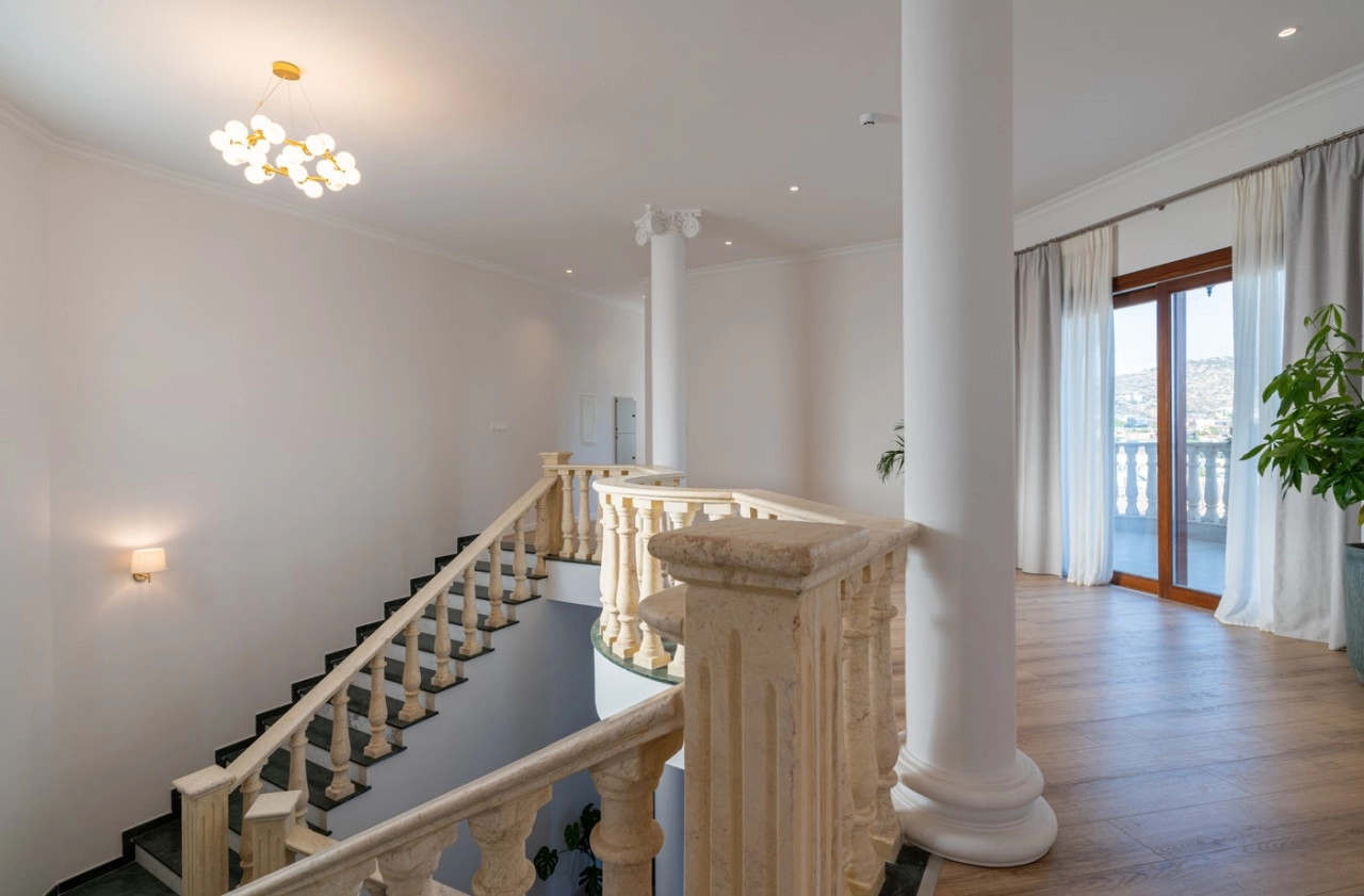 6+ Bedroom House for Sale in Limassol District