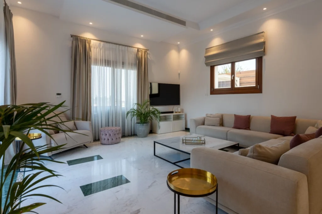 6+ Bedroom House for Sale in Limassol District