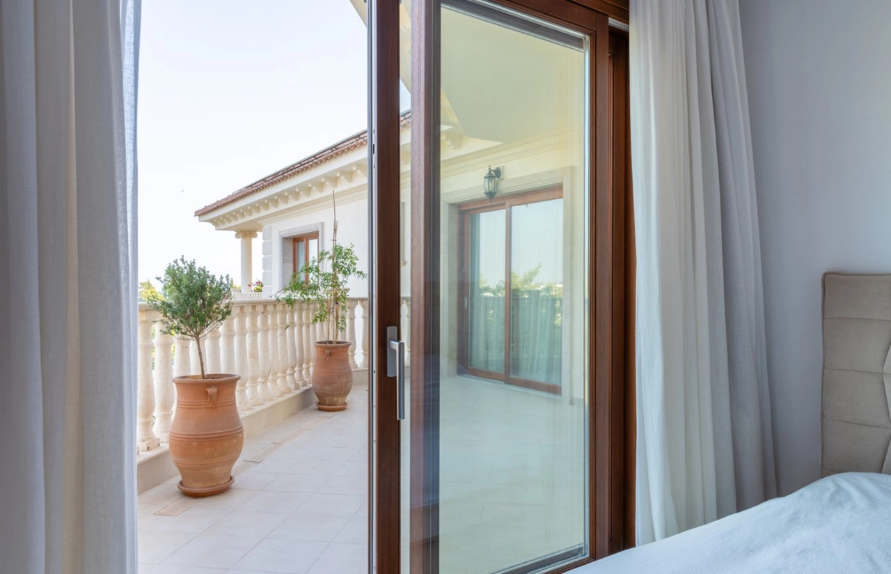 6+ Bedroom House for Sale in Limassol District