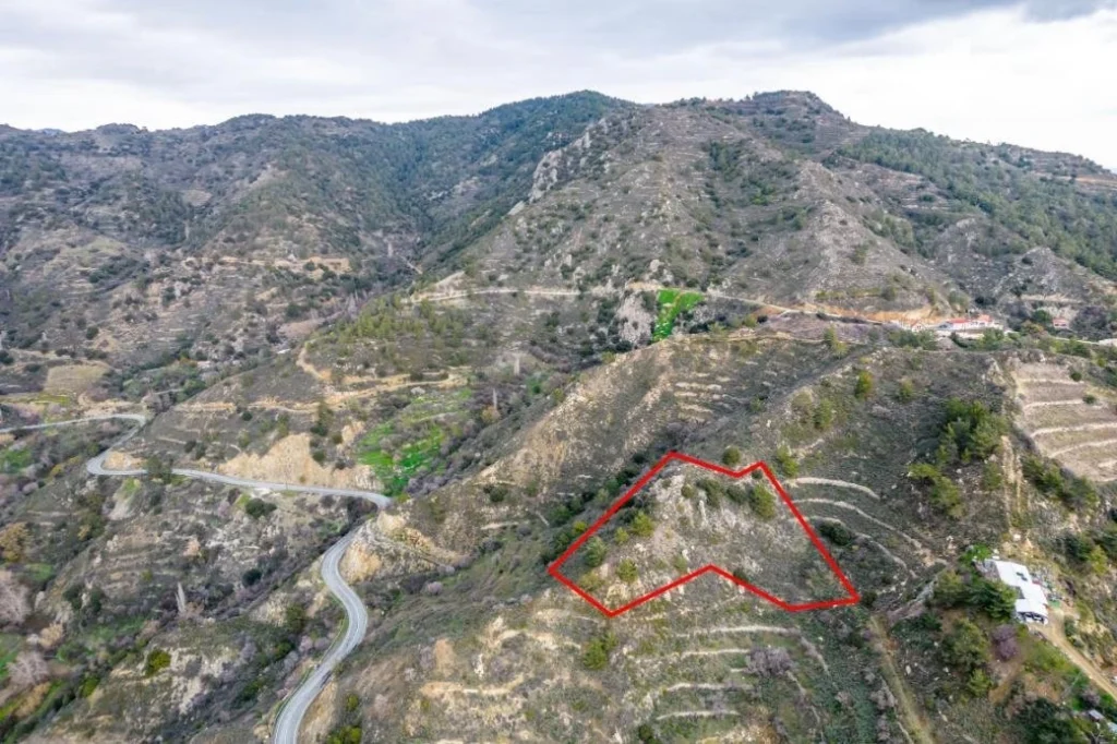 4,683m² Plot for Sale in Zoopigi, Limassol District