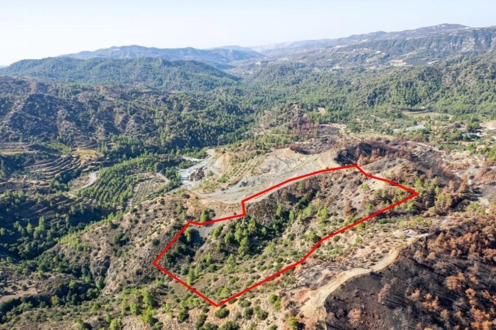 51,671m² Plot for Sale in Pelendri, Limassol District