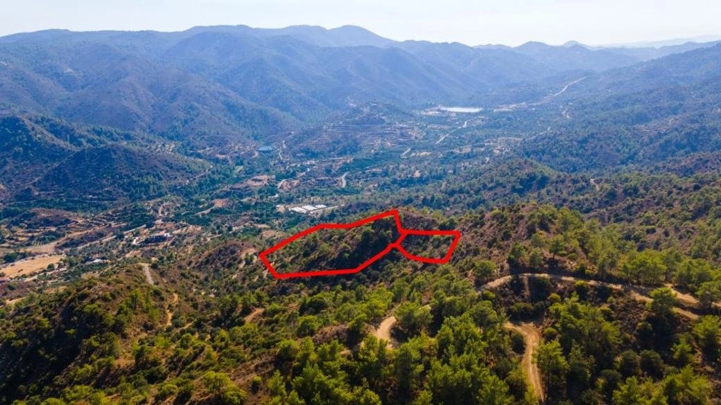 14,048m² Plot for Sale in Arakapas, Limassol District