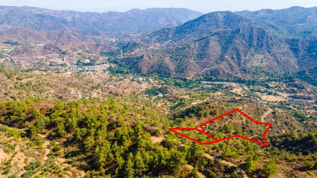 14,048m² Plot for Sale in Arakapas, Limassol District