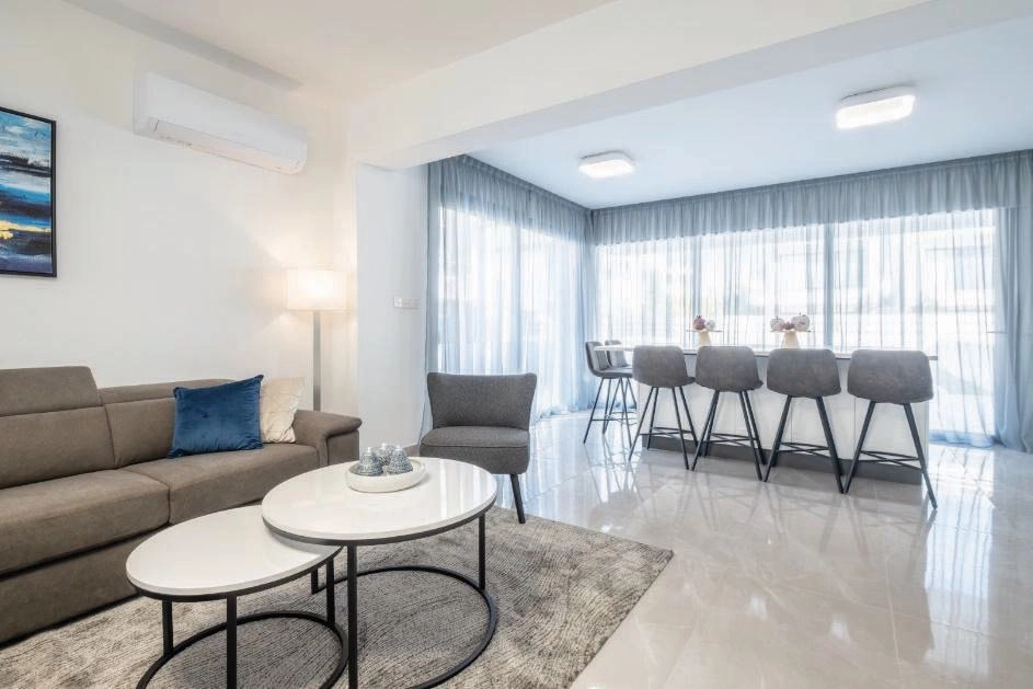 5 Bedroom House for Sale in Oroklini, Larnaca District