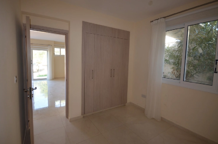 3 Bedroom House for Sale in Tombs Of the Kings, Paphos District