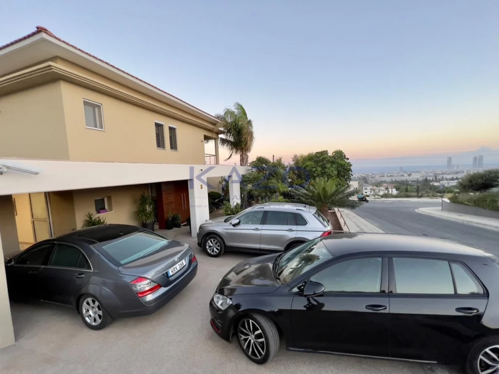 6+ Bedroom House for Sale in Limassol – Agios Athanasios