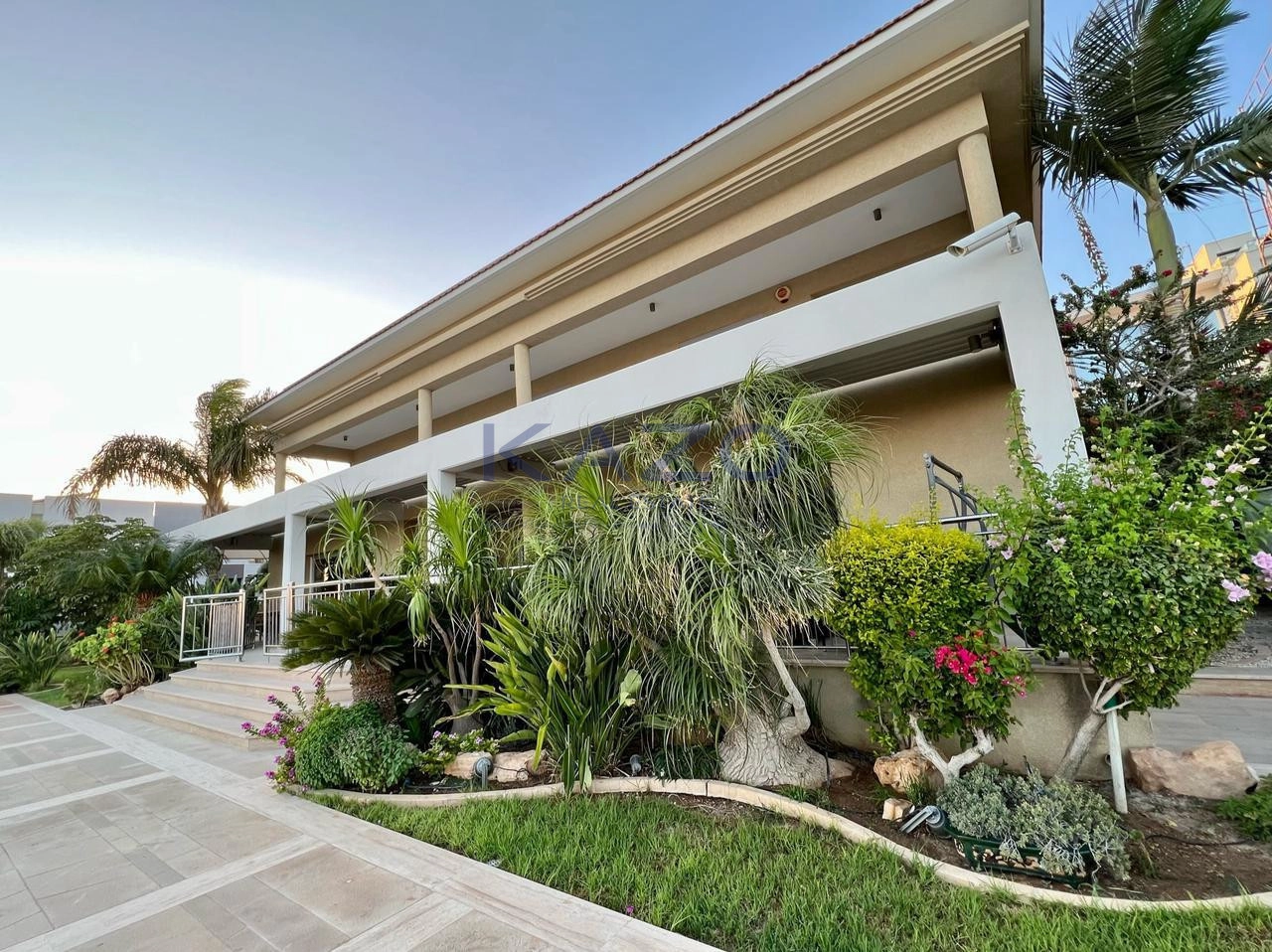 6+ Bedroom House for Sale in Limassol – Agios Athanasios