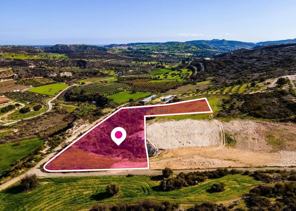 13,427m² Plot for Sale in Skarinou, Larnaca District