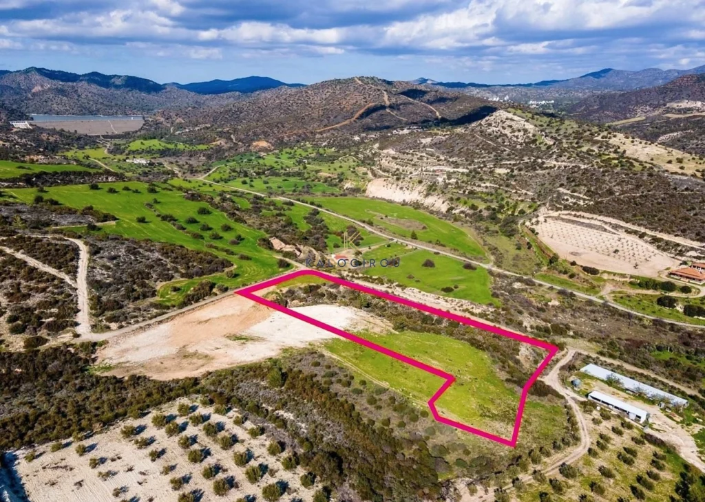 13,427m² Plot for Sale in Skarinou, Larnaca District