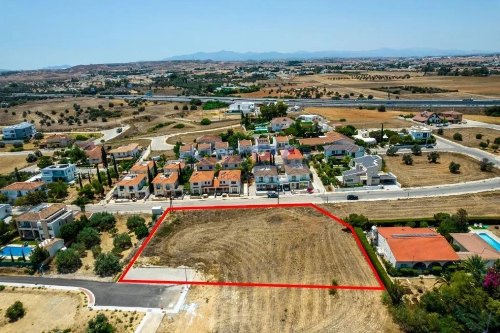 3,243m² Plot for Sale in Latsia, Nicosia District
