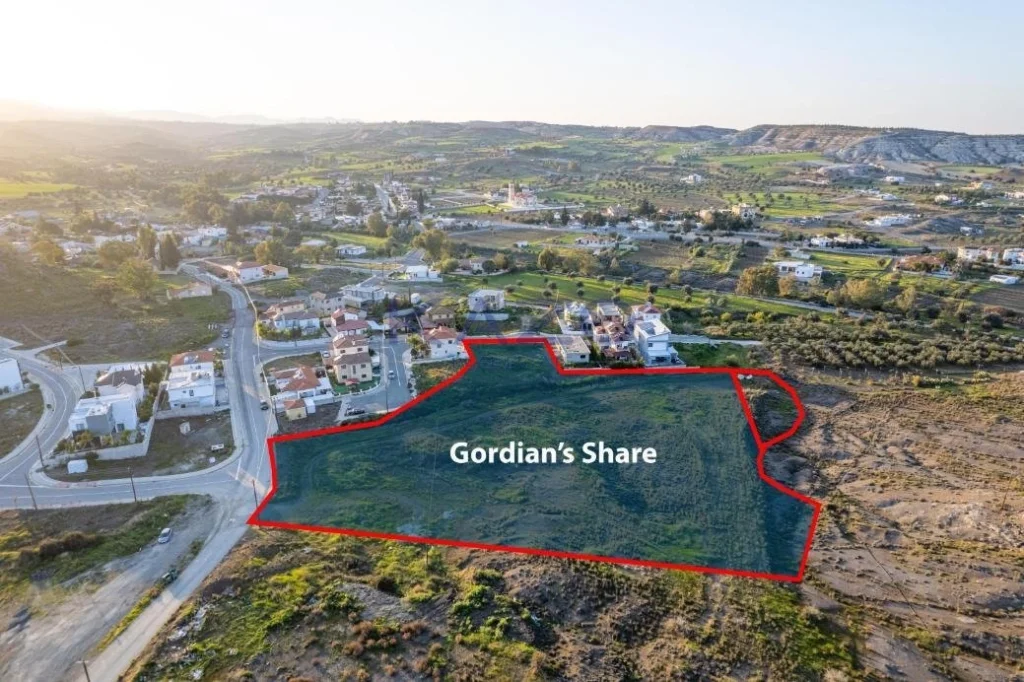 11,299m² Plot for Sale in Analiontas (Kataliontas), Nicosia District