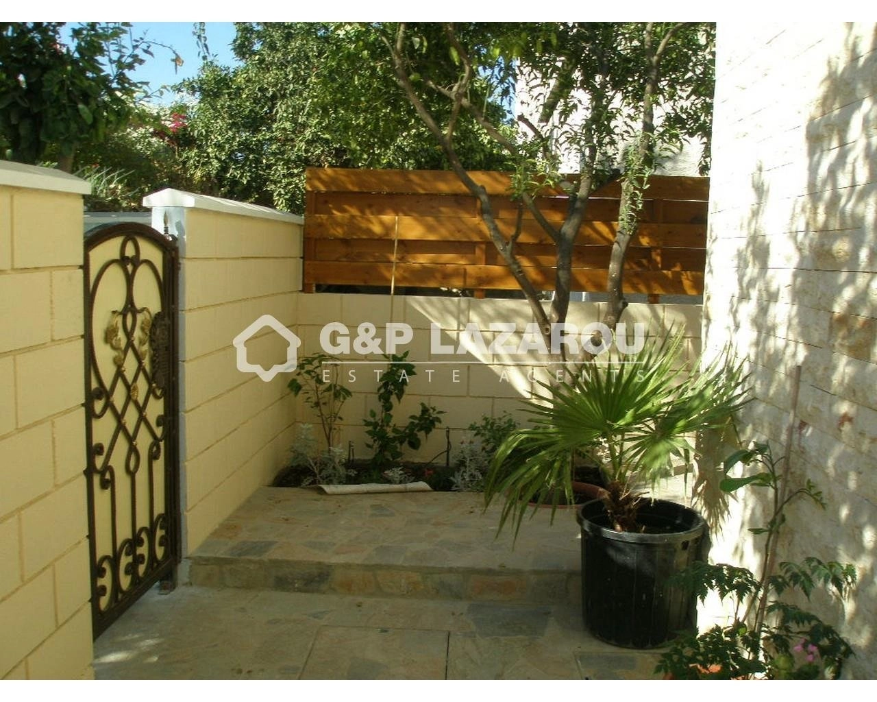 3 Bedroom House for Sale in Nicosia – Agios Ioannis, Limassol District