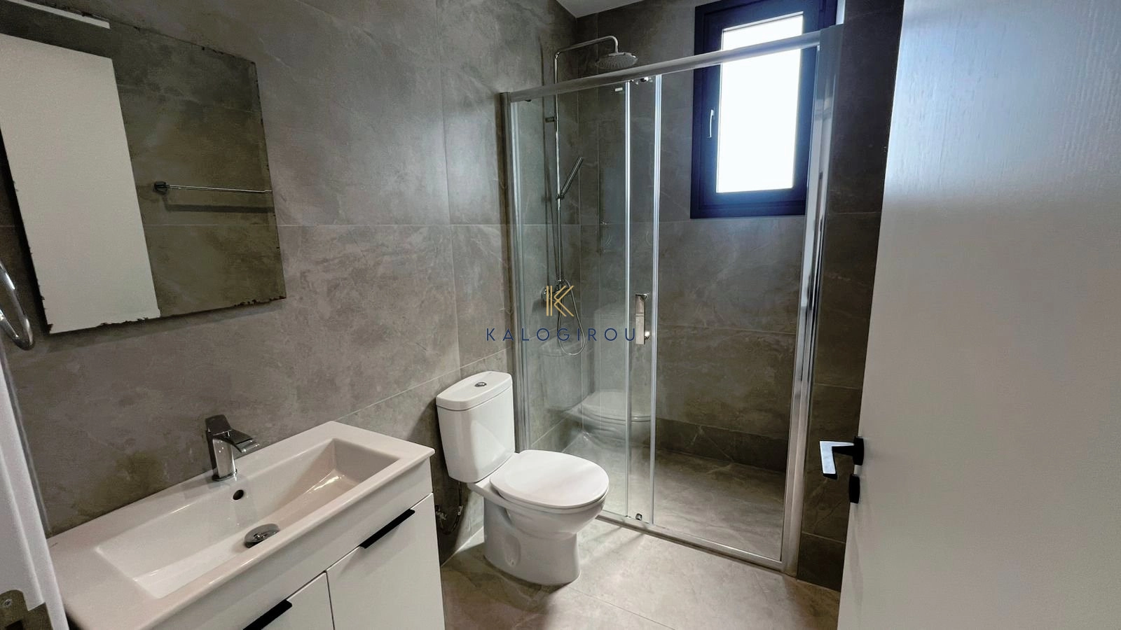2 Bedroom Apartment for Rent in Dromolaxia, Larnaca District