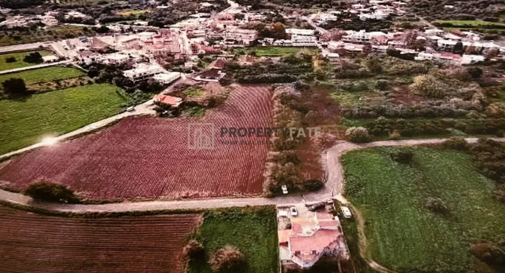 4,884m² Plot for Sale in Kato Pyrgos, Nicosia District