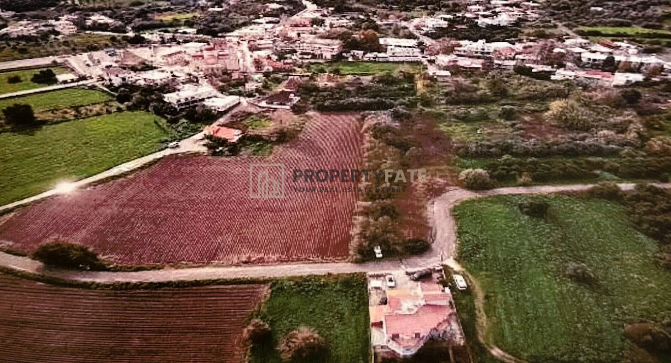 4,884m² Plot for Sale in Kato Pyrgos, Nicosia District