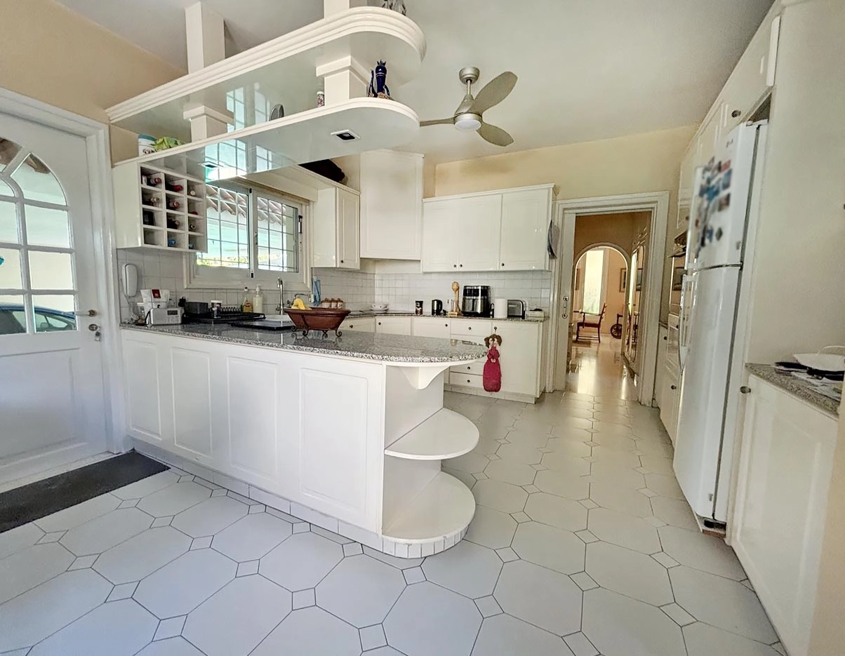 4 Bedroom House for Sale in Aglantzia, Nicosia District