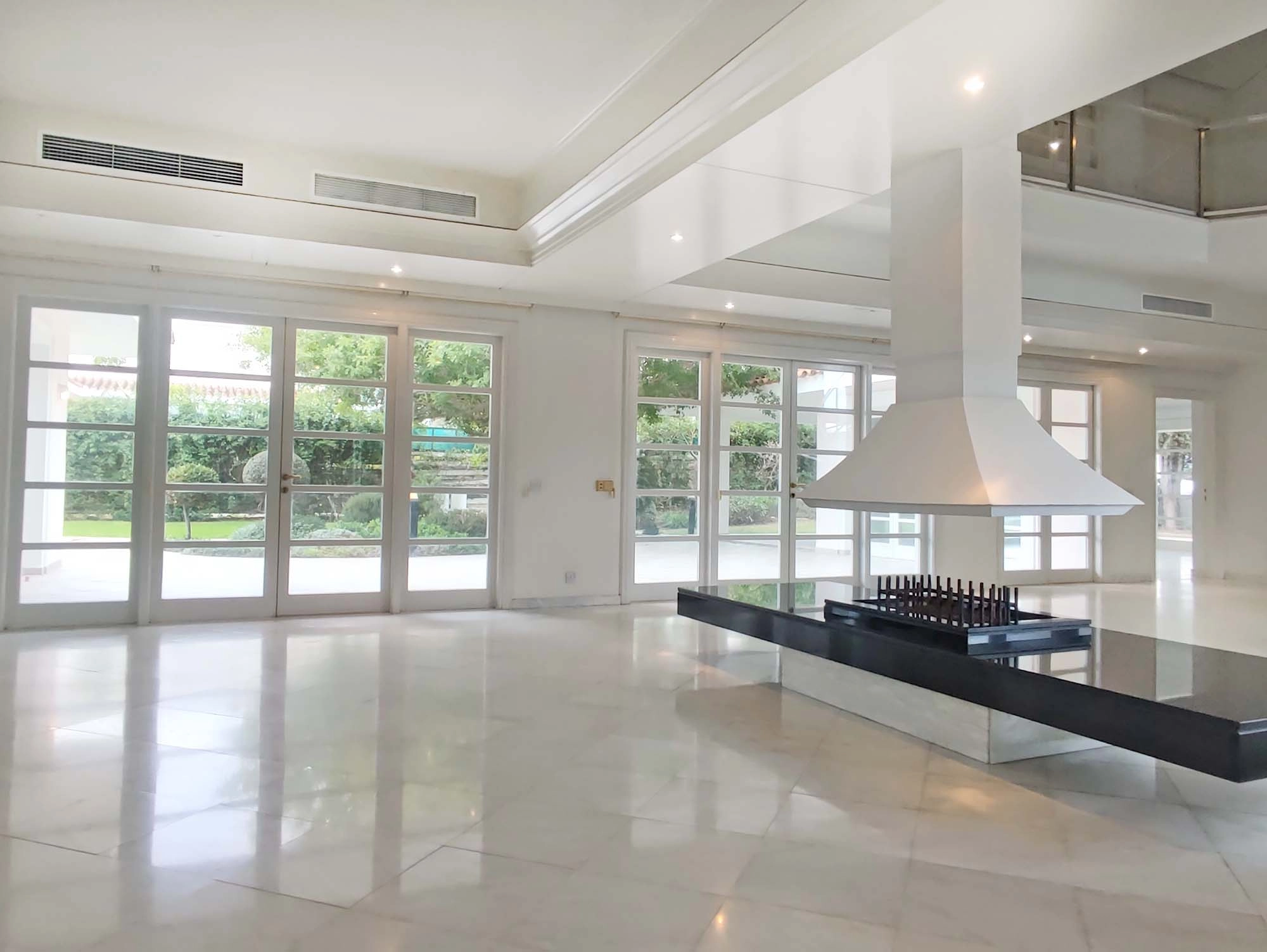 5 Bedroom House for Sale in Nicosia District
