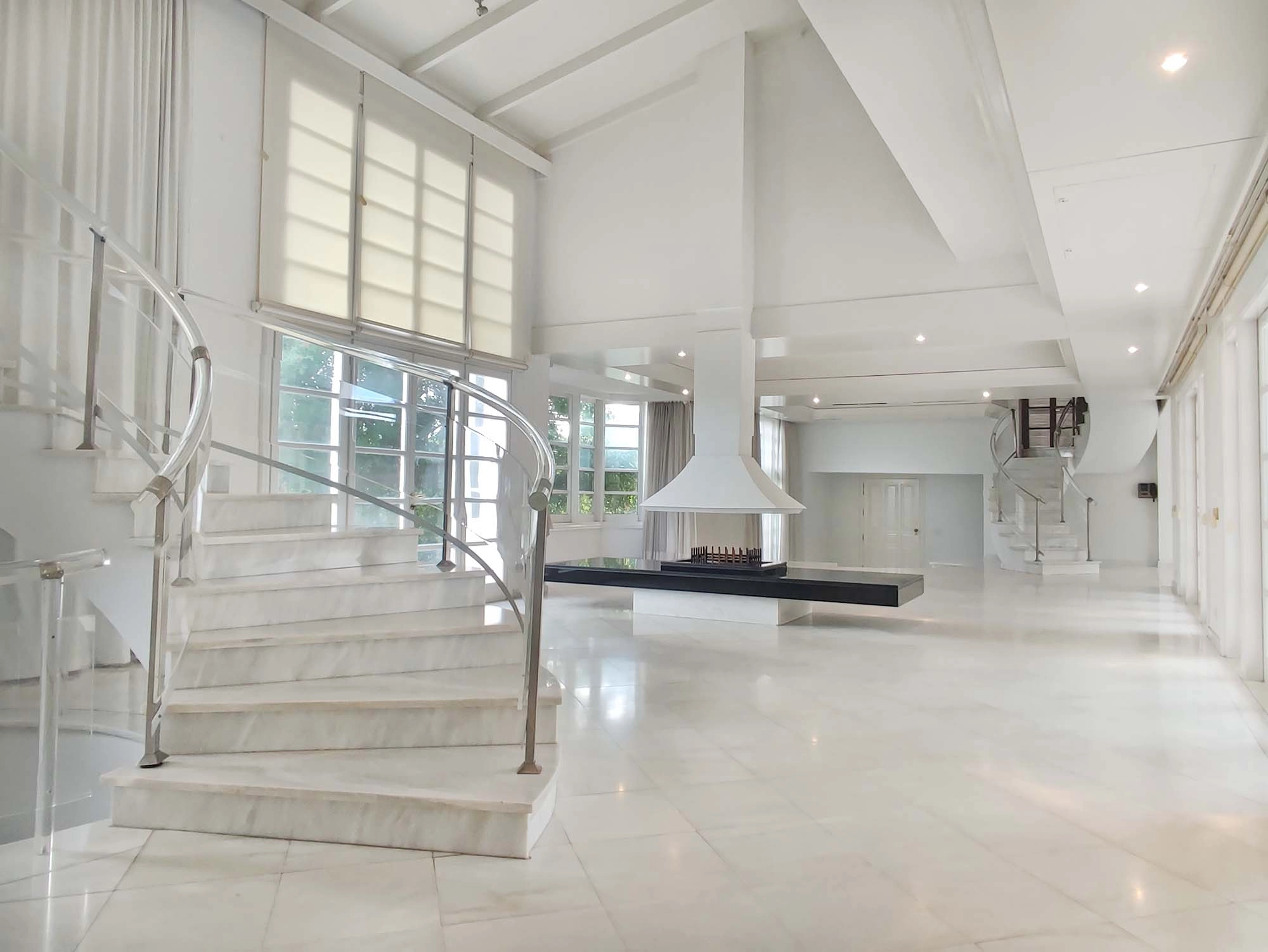 5 Bedroom House for Sale in Nicosia District