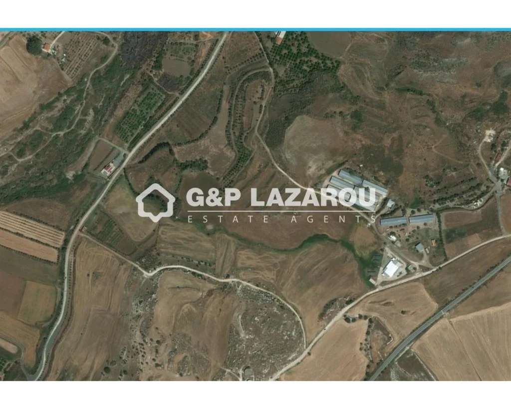 21,843m² Plot for Sale in Agia Varvara, Paphos District