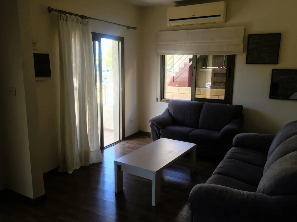 2 Bedroom Apartment for Rent in Kato Polemidia, Limassol District