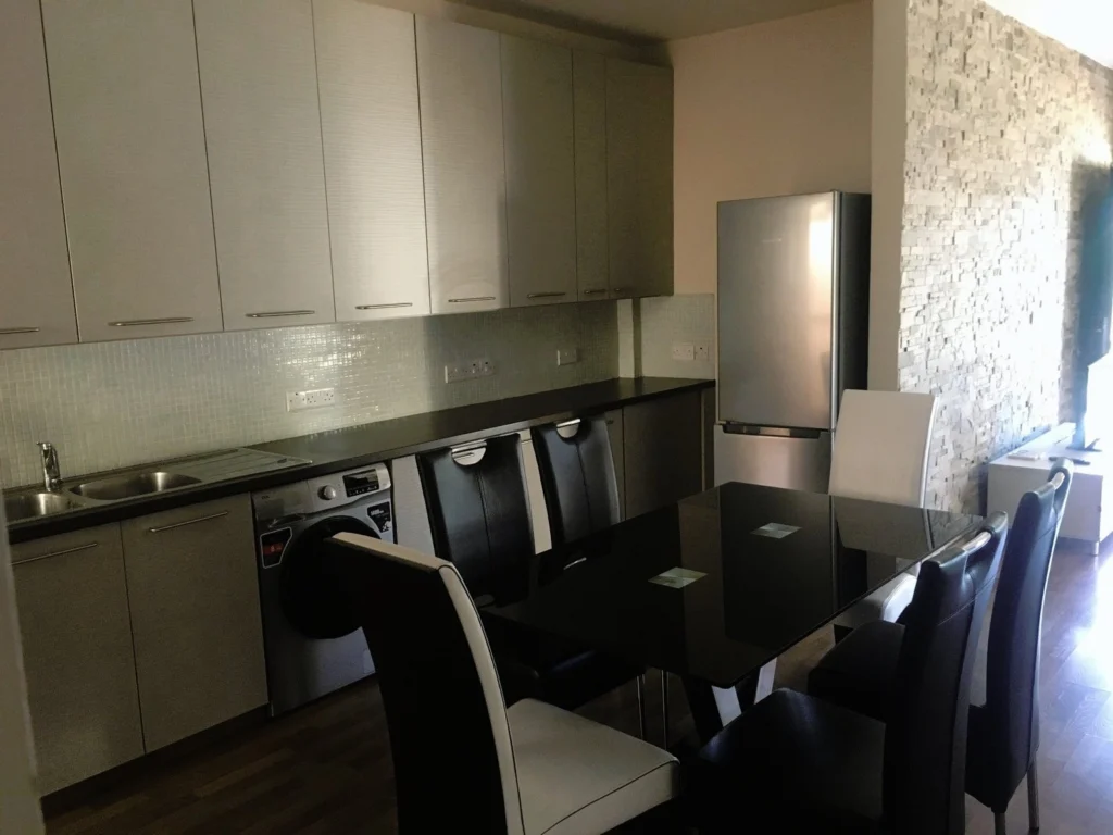 2 Bedroom Apartment for Rent in Kato Polemidia, Limassol District