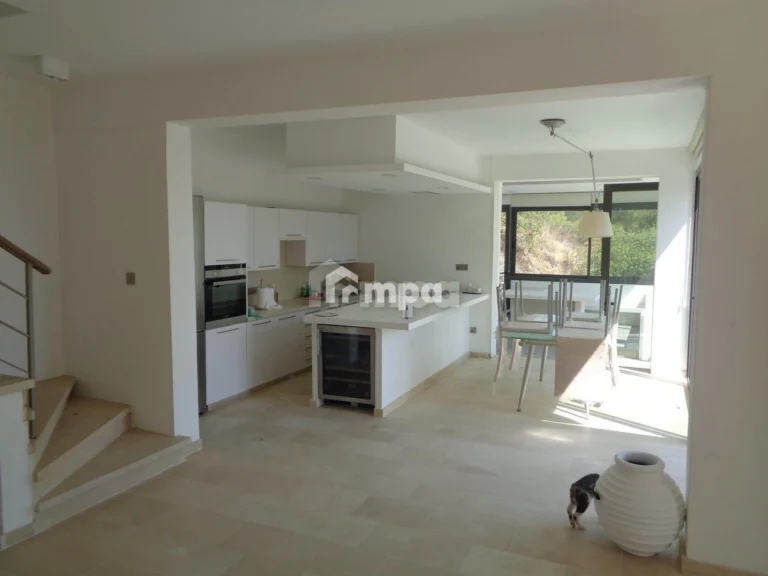 Cheap Houses and Villas for Sale Nicosia up to 600000 euro