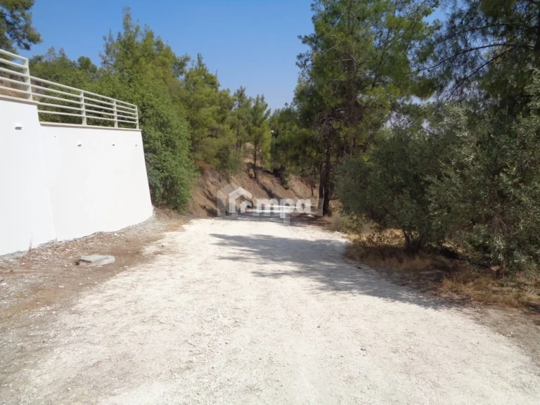 Cheap Houses and Villas for Sale Nicosia up to 600000 euro