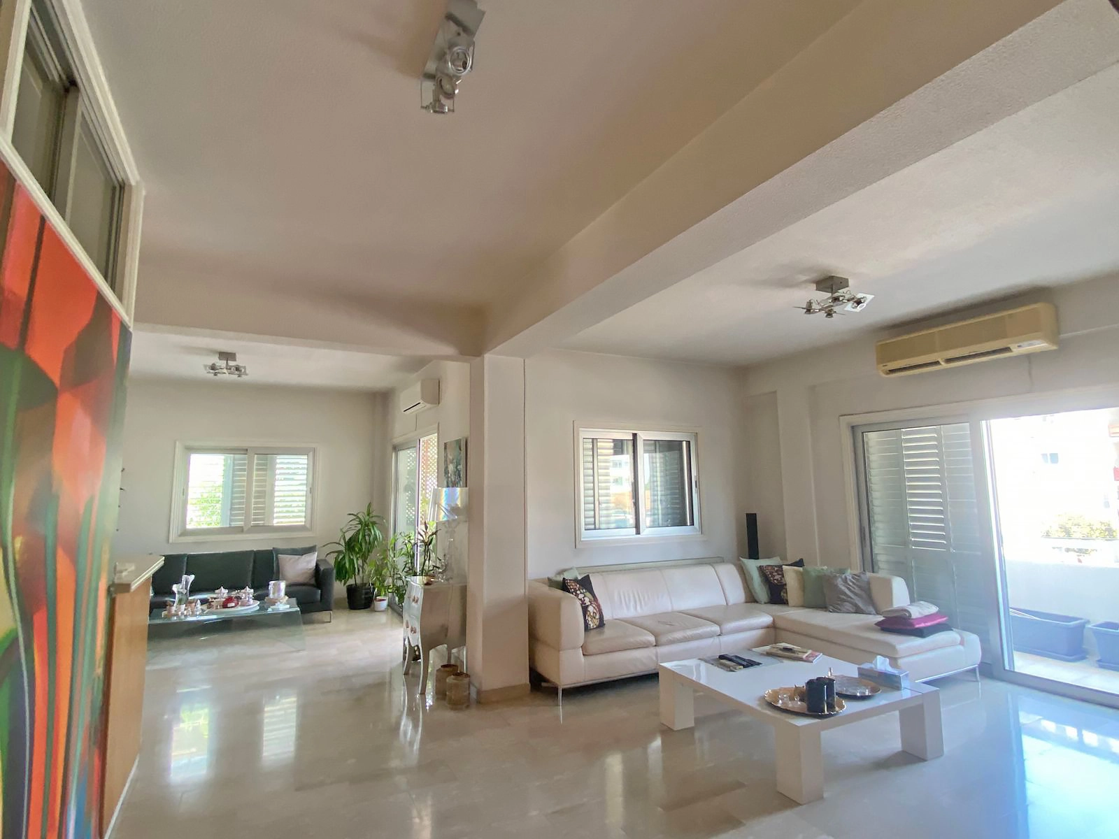 4 Bedroom Apartment for Sale