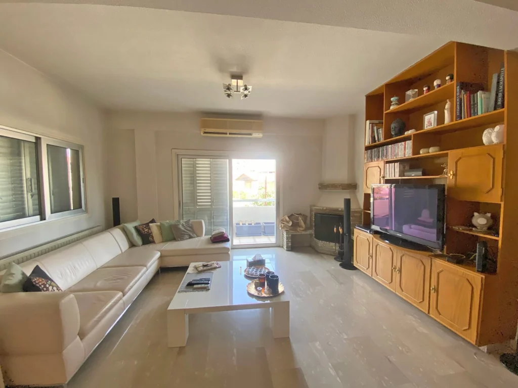 4 Bedroom Apartment for Sale