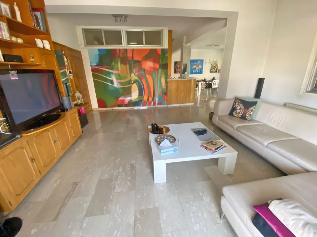 4 Bedroom Apartment for Sale