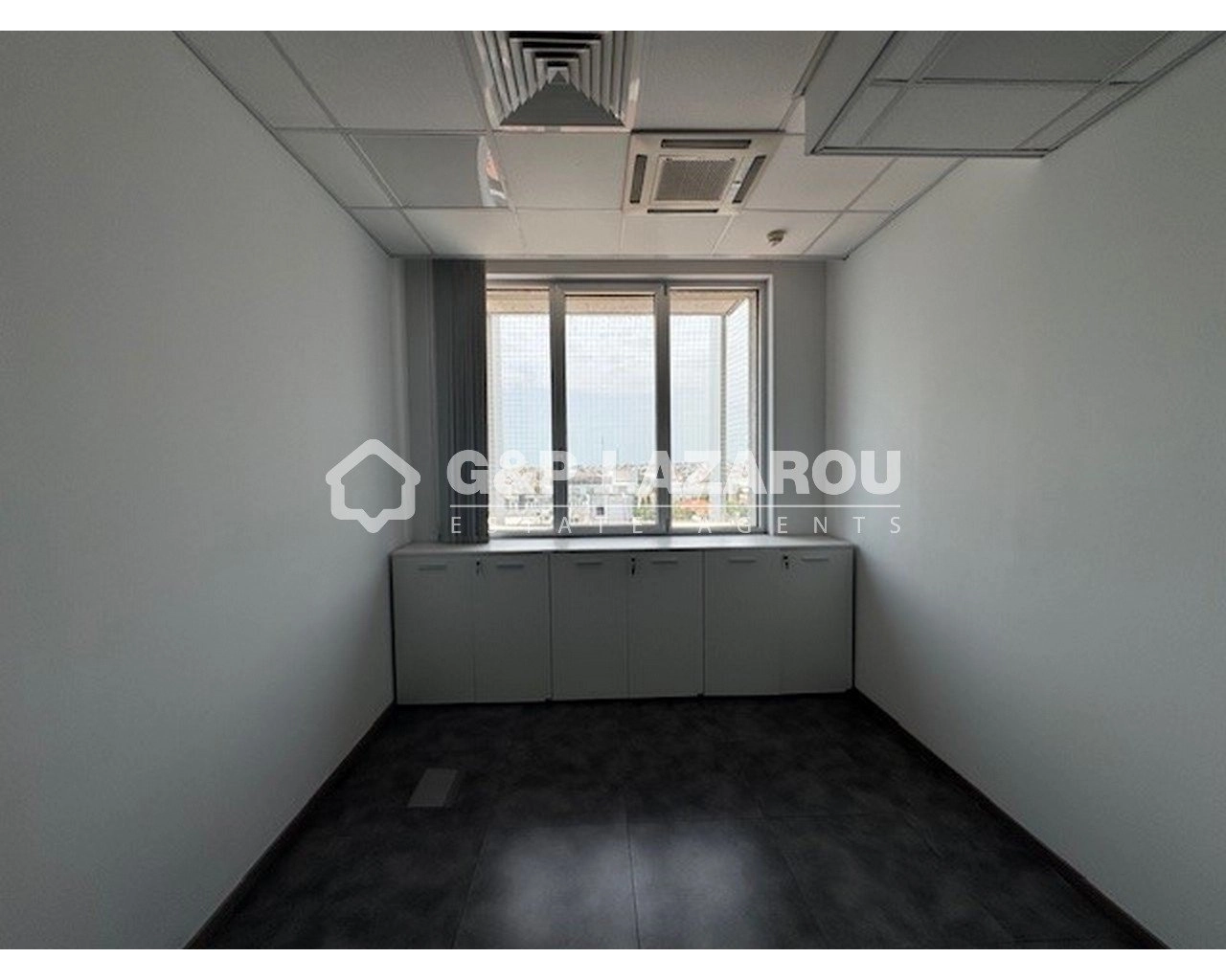 1800m² Building for Sale in Limassol District