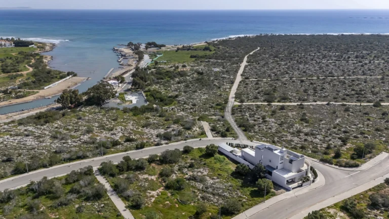 400m² House for Sale in Famagusta District