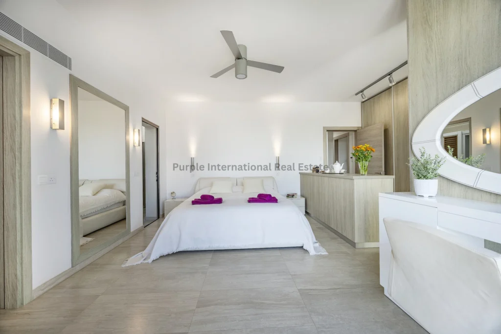 400m² House for Sale in Famagusta District