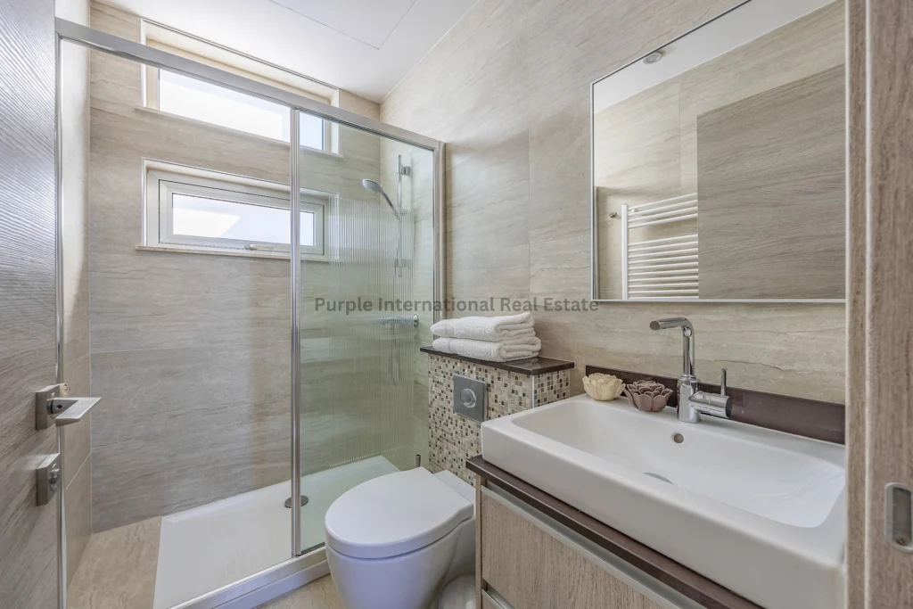 400m² House for Sale in Famagusta District