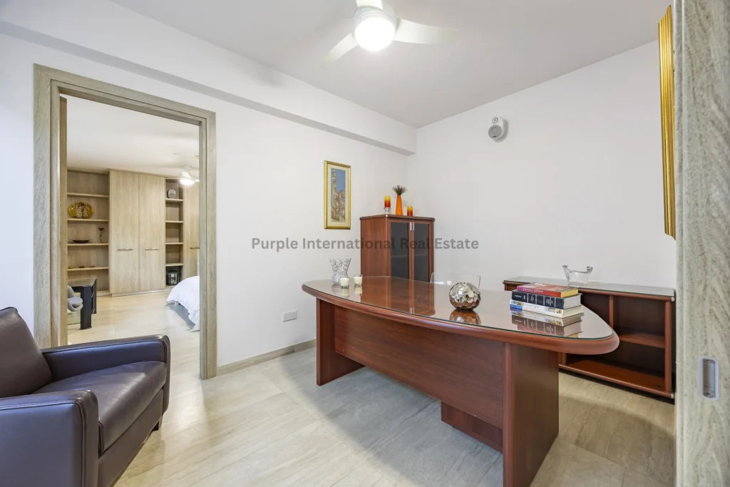 400m² House for Sale in Famagusta District