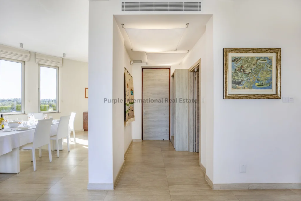 400m² House for Sale in Famagusta District