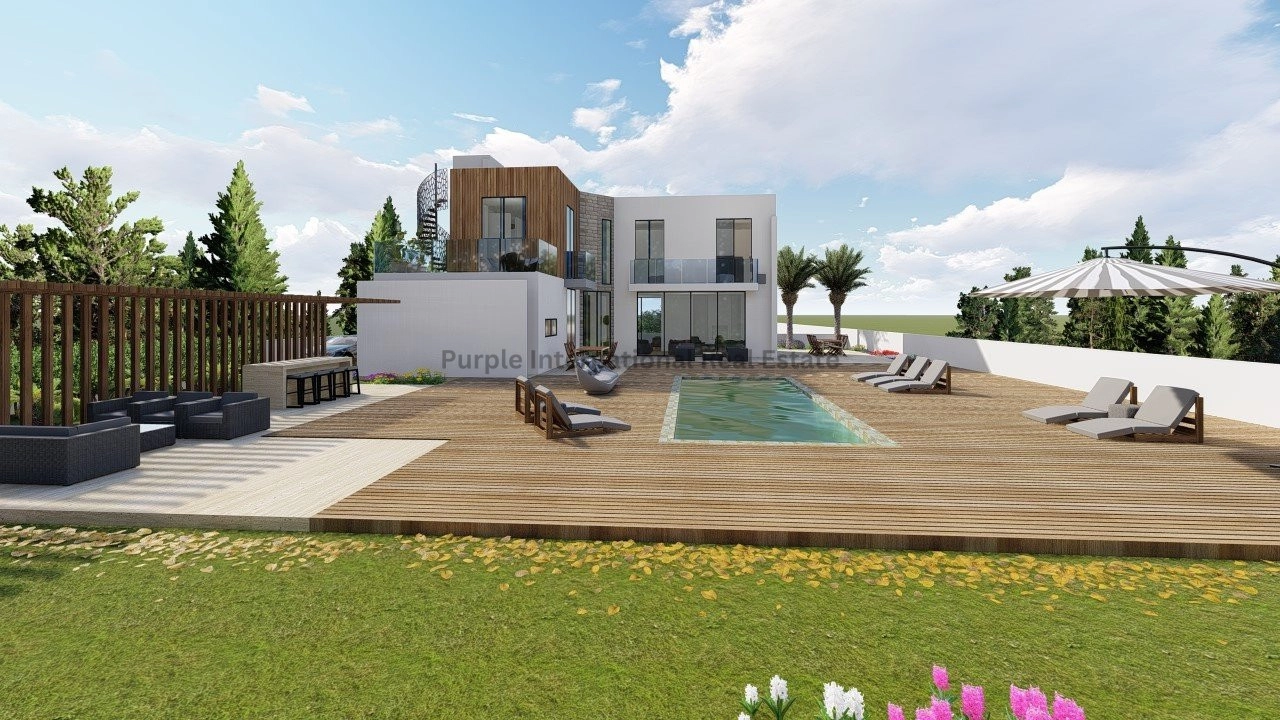 4 Bedroom House for Sale in Sea Caves, Paphos District