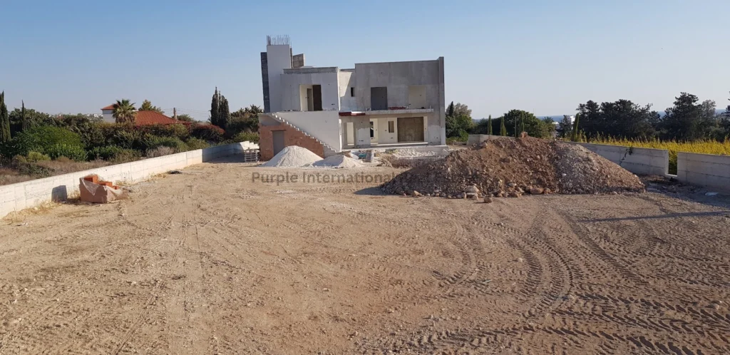 4 Bedroom House for Sale in Sea Caves, Paphos District