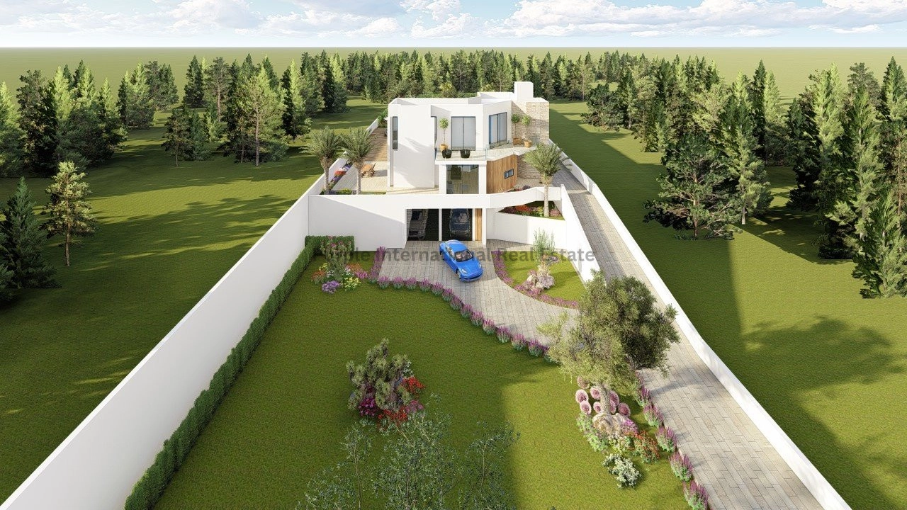 4 Bedroom House for Sale in Sea Caves, Paphos District
