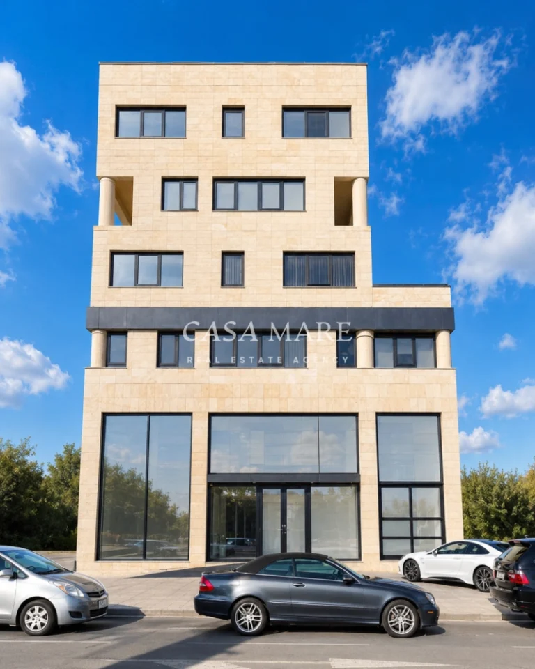 2200m² Building for Sale