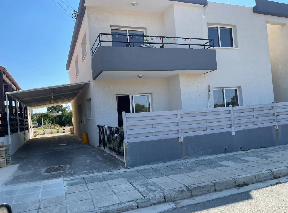 546m² Building for Sale in Kolossi, Limassol District