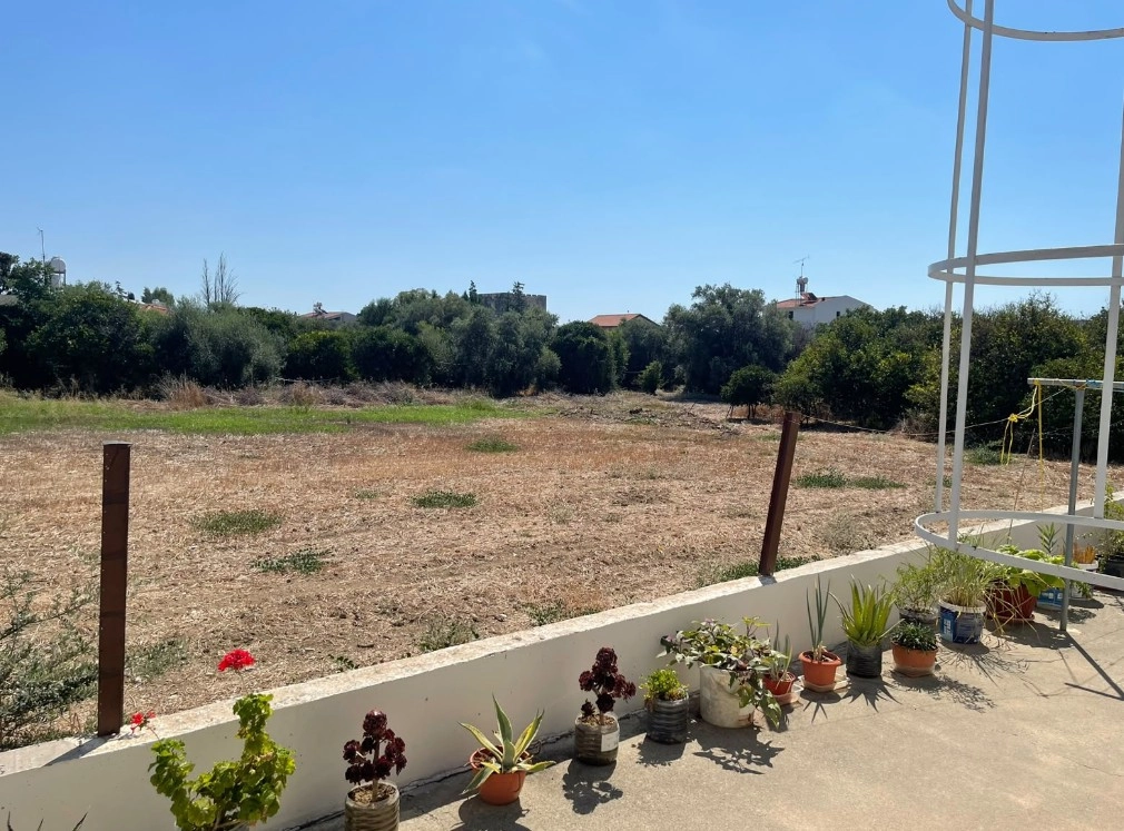 546m² Building for Sale in Kolossi, Limassol District