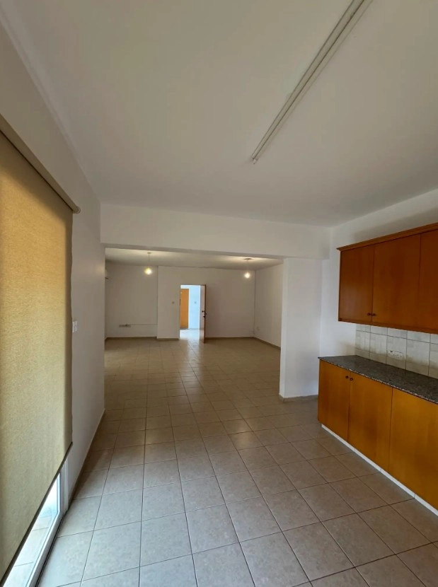 568m² Building for Sale in Kolossi, Limassol District