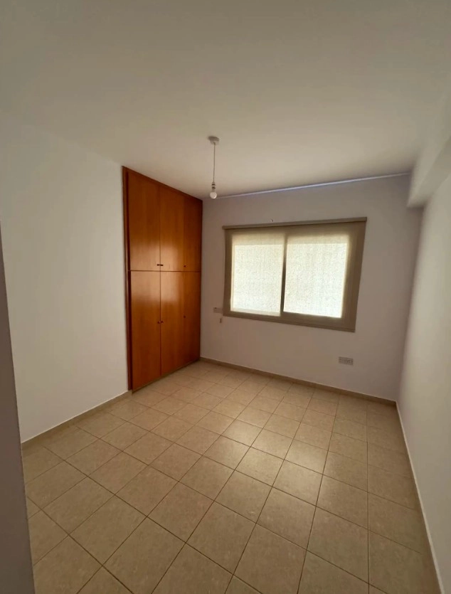 568m² Building for Sale in Kolossi, Limassol District